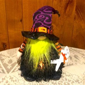 NWT Halloween Light Up Changing Color 10” Gnome